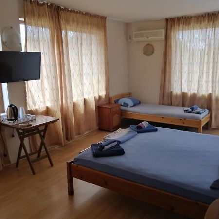 Guest House "Zora - Sarafovo" Burgas Exterior photo