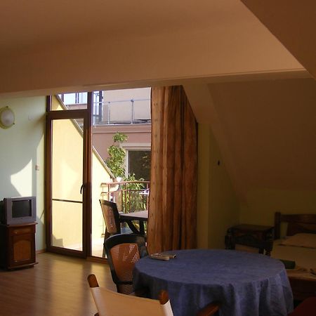 Guest House "Zora - Sarafovo" Burgas Exterior photo