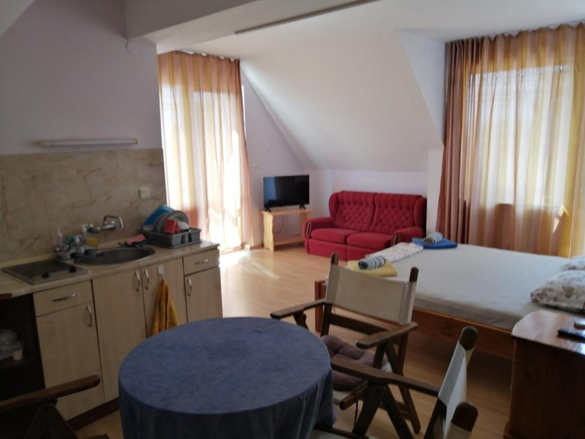 Guest House "Zora - Sarafovo" Burgas Exterior photo