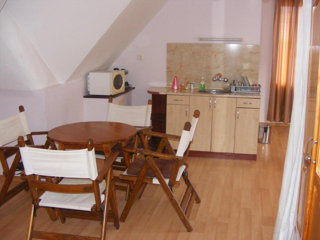 Guest House "Zora - Sarafovo" Burgas Exterior photo