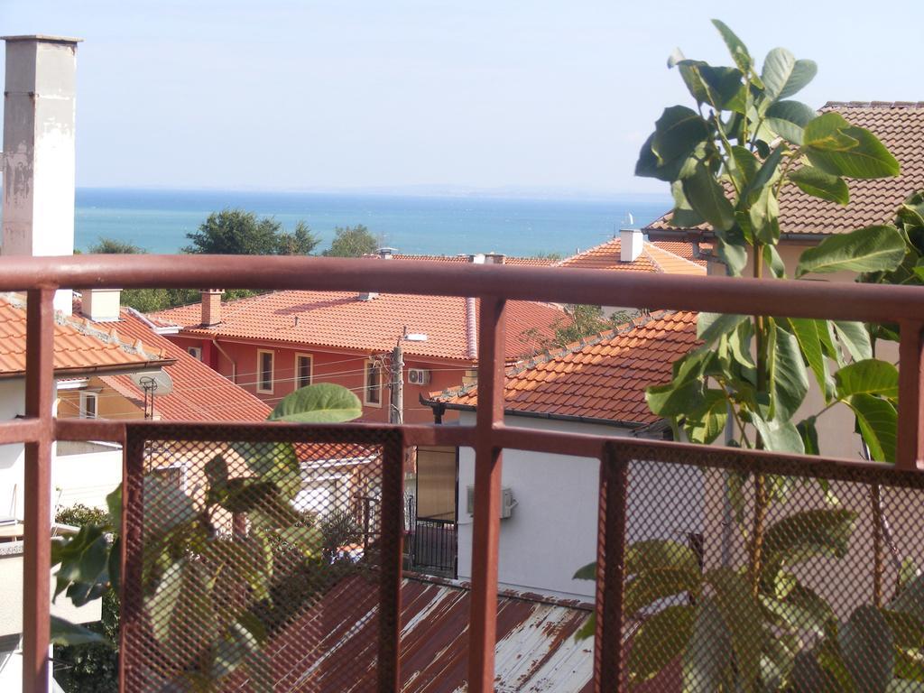 Guest House "Zora - Sarafovo" Burgas Exterior photo