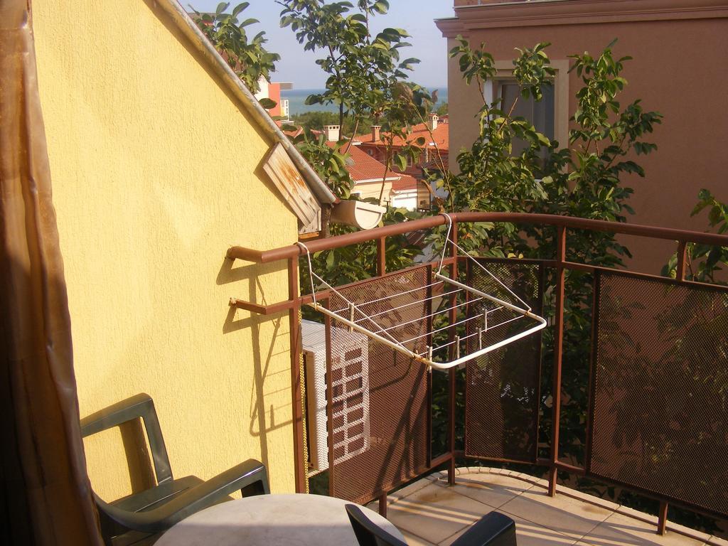 Guest House "Zora - Sarafovo" Burgas Exterior photo