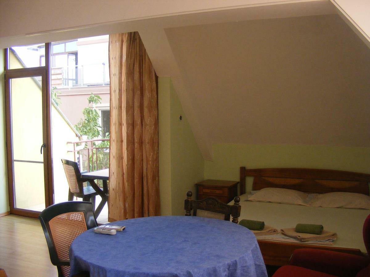 Guest House "Zora - Sarafovo" Burgas Exterior photo